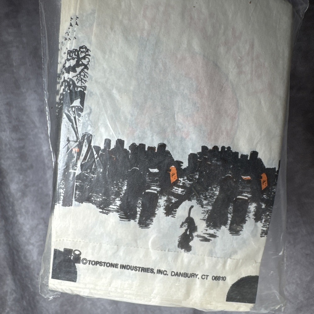 40 Vintage Halloween Paper Trick or Treat "Graveyard" Bags Topstone NOS Made USA - Picture 4 of 12